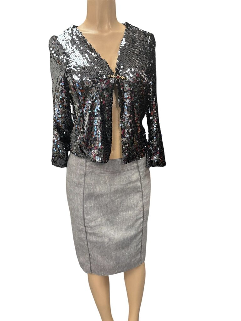 WH/BL Market (8) Grey A Line Skirt