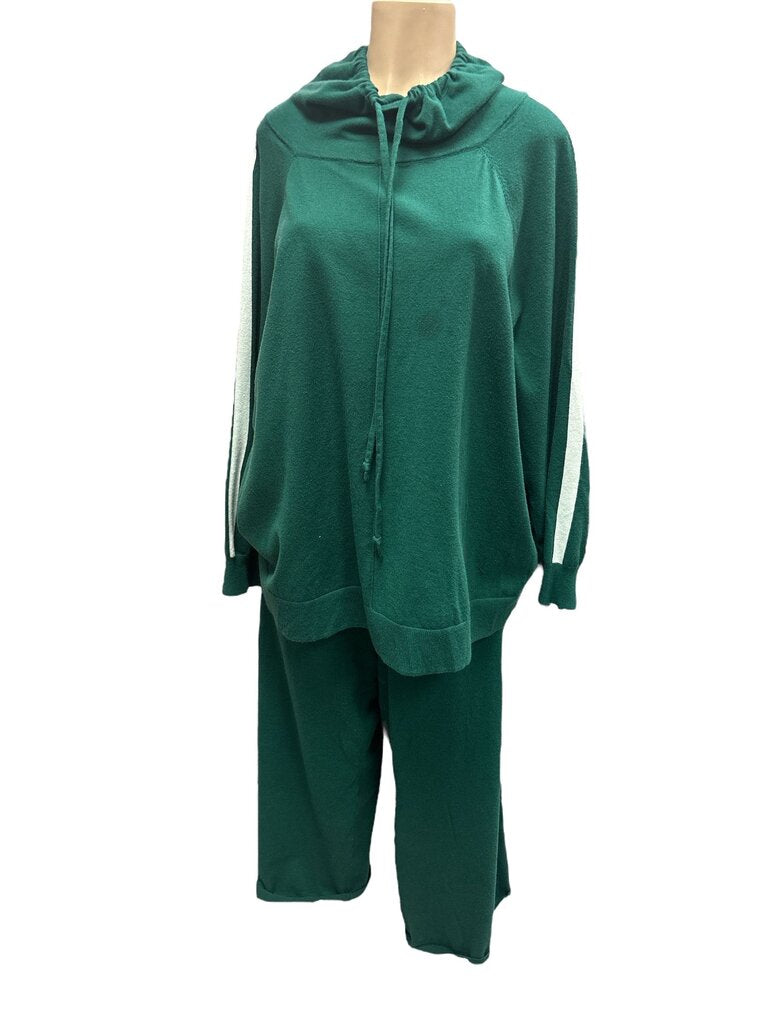 Livi Green Two Piece Sweater Set (26/28)