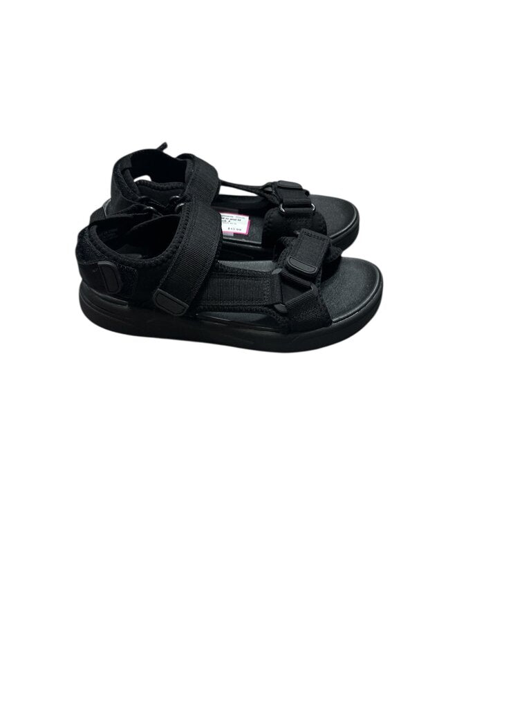 H and M (4) Black Sandals