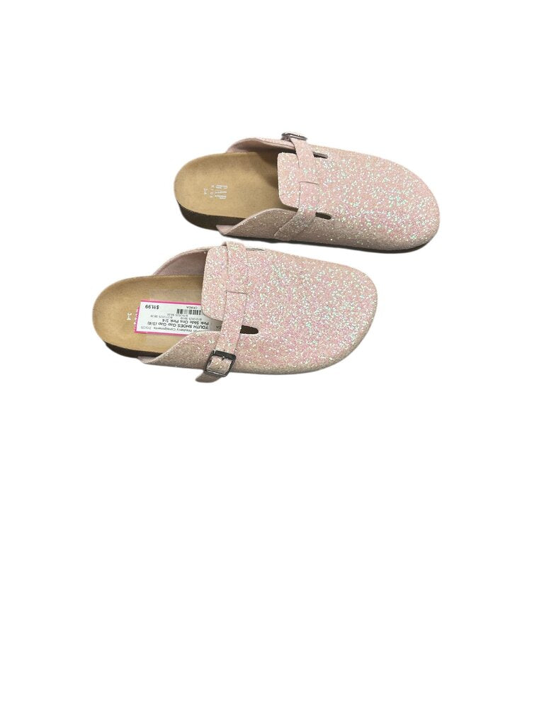 Gap (3/4) Pink Slide Ons