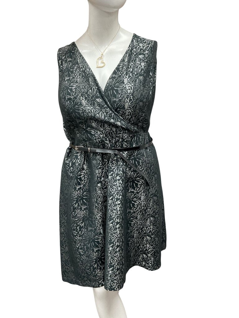 Lane (20) Bryant Black/Gold Dress