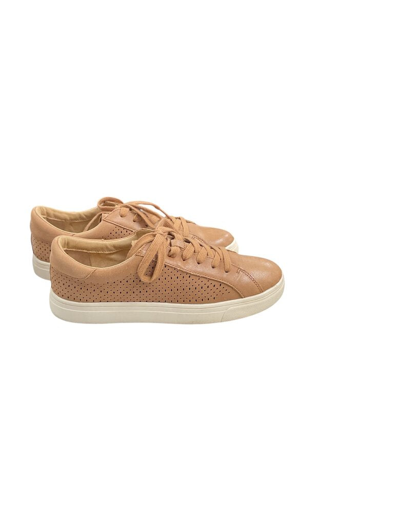 Lucky (9) Brand Tan Sneaker