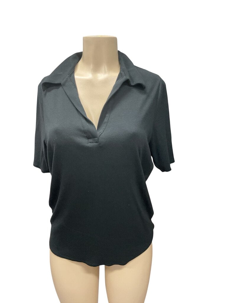 (L) Banana Republic black collared t-shirt
