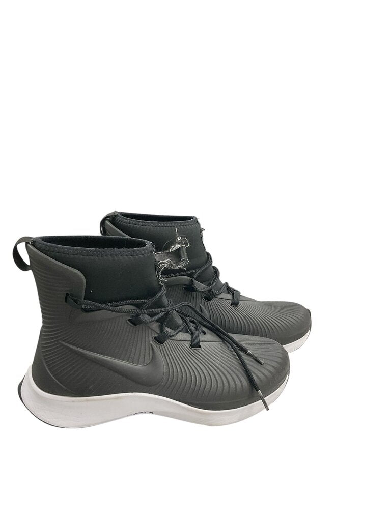 Nike (5y) Puddle Proof Sneaker