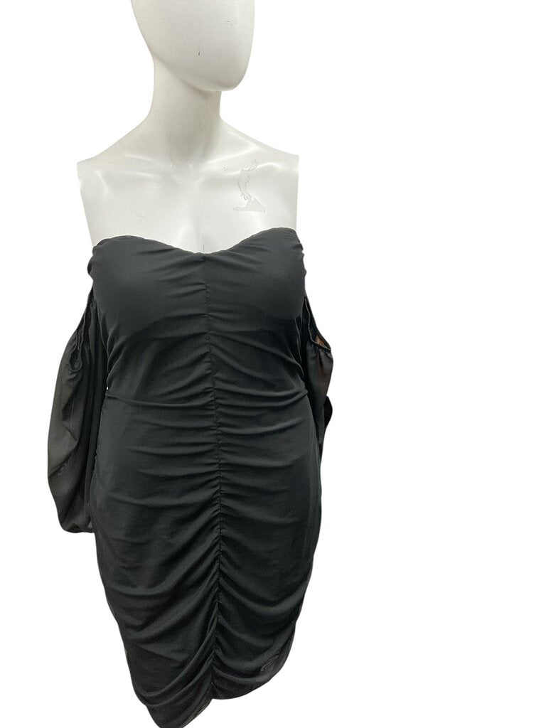 MOW (4XL) Black Scrunchie Dress