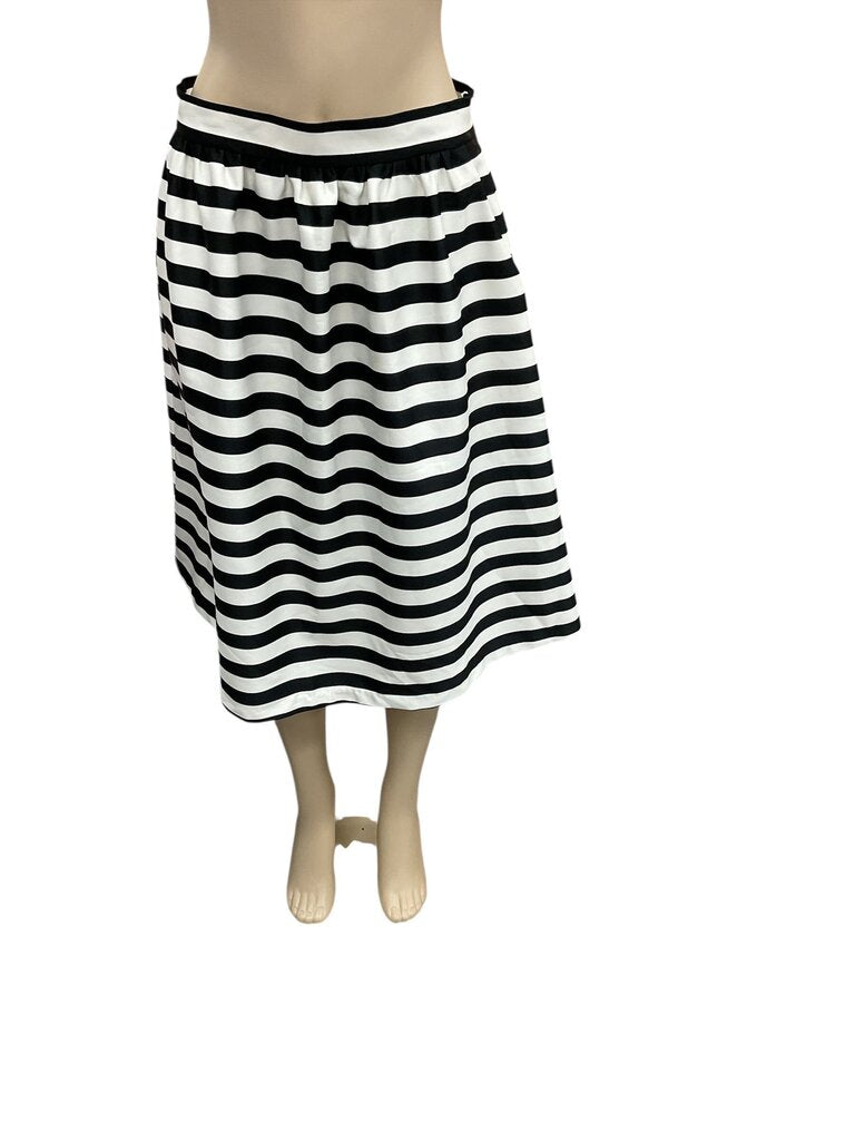 Forever (Large) Contemporary Black/White Skirt