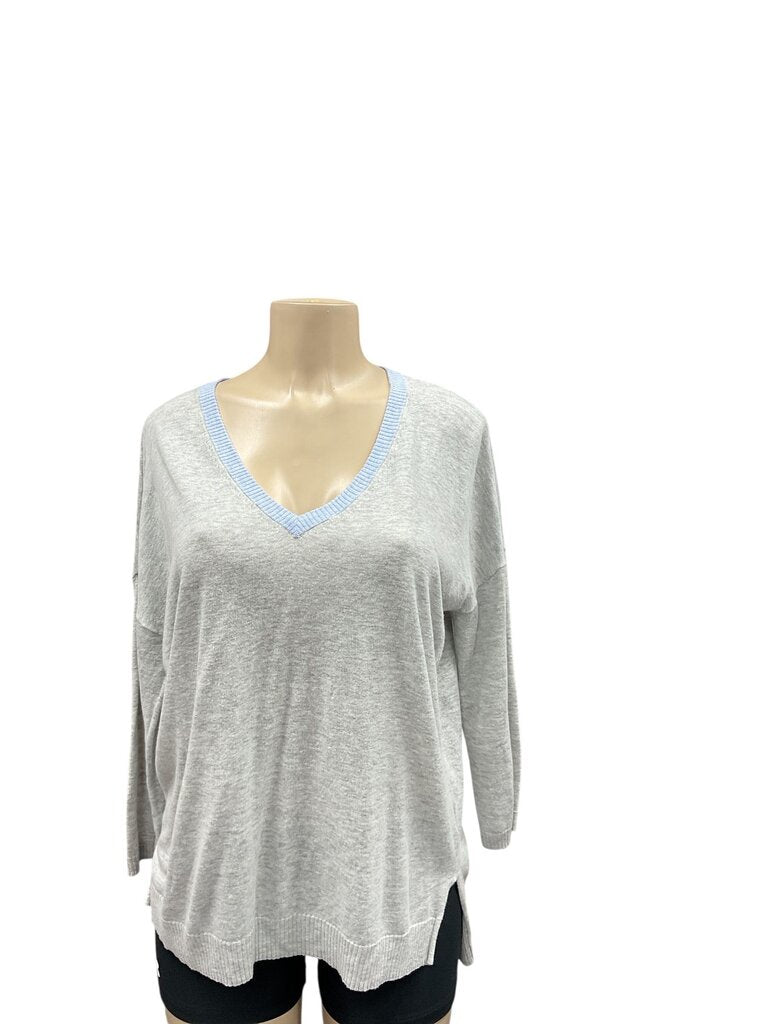 Lillia P (Med) Grey V Neck Sweater