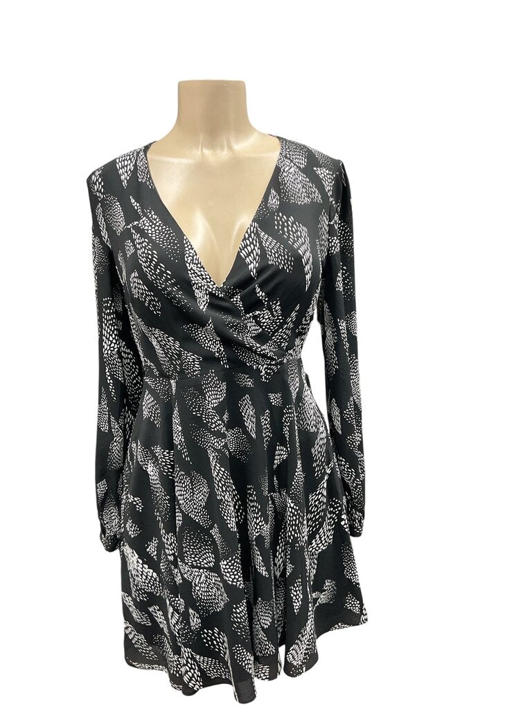 Express (Small ) Black/White Speckled Dress