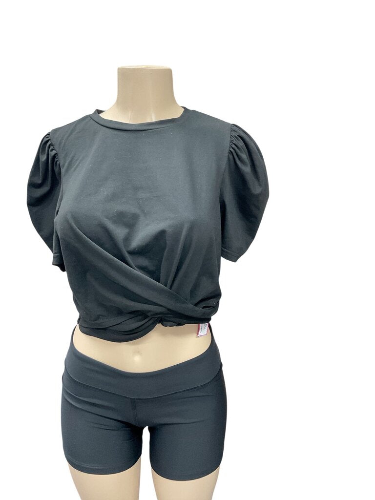 Black (MED) S/S Cropped Knot Top