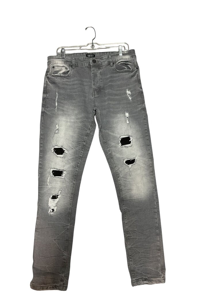 Man (34) Boohoo Grey Rugged Denim