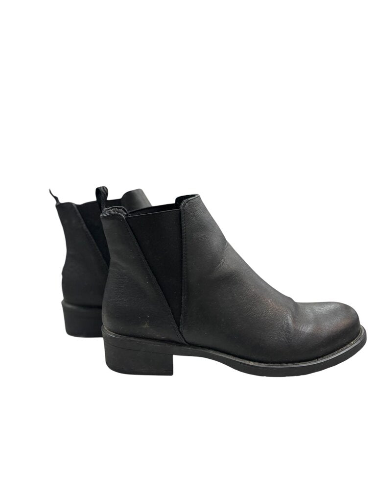 MOW (9.5) Black Bootie Basic