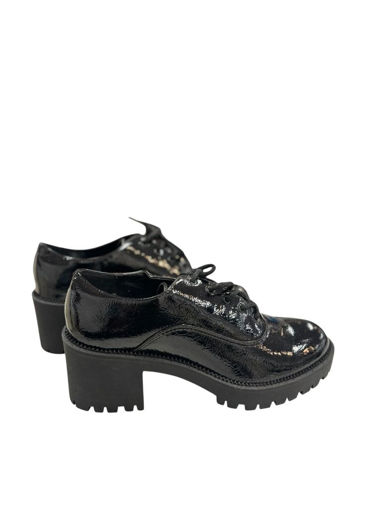 9 on the Mix (6.5) Black Mary Janes