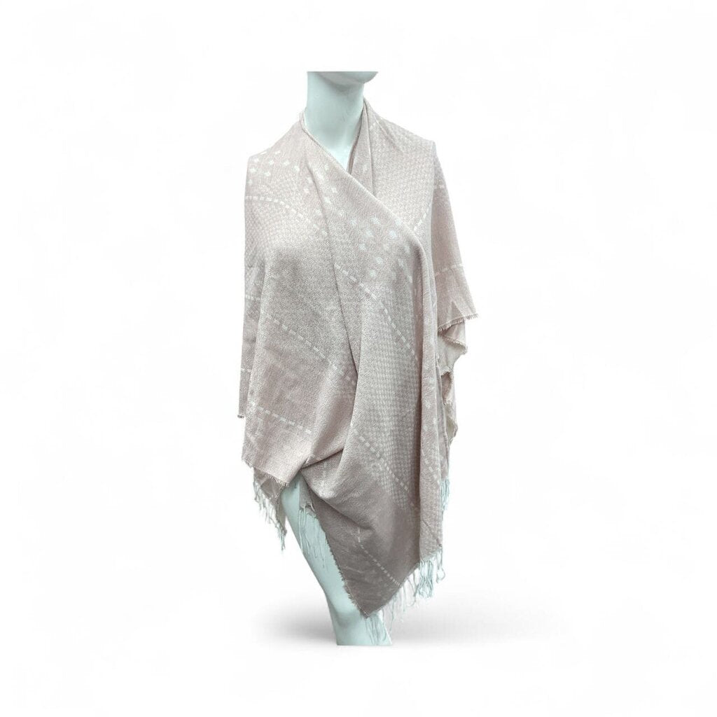 Gentle (M/L) Fawn Pink Shrug Overthrow