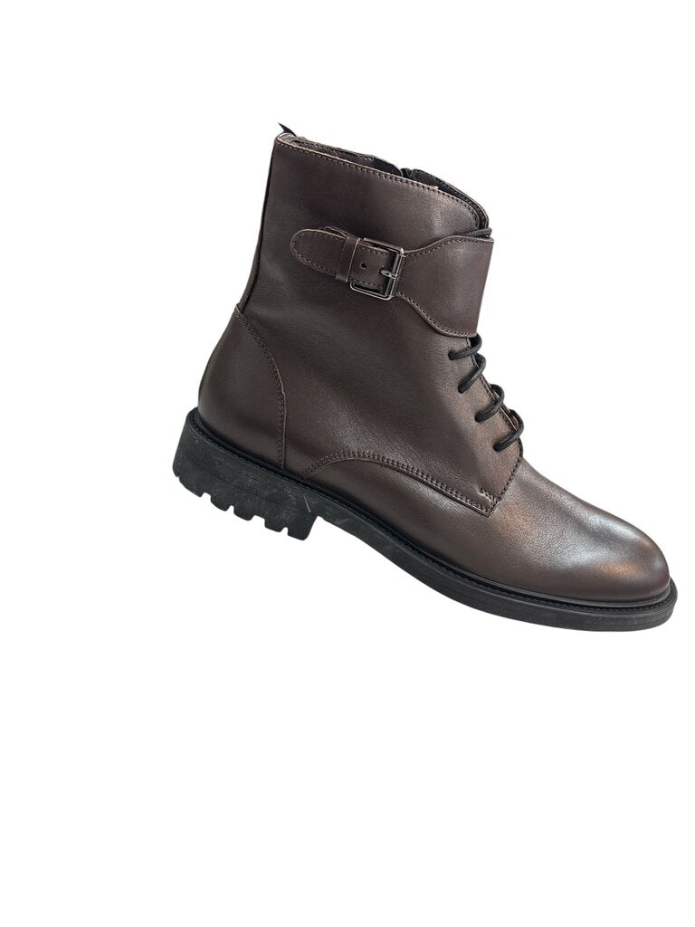 Aquatalia (9) Brown Bootie
