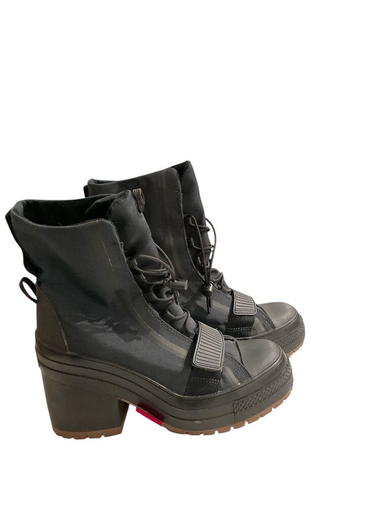Converse (8) Lug Booties