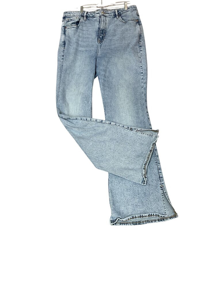 Old (12) Navy Flare Super Smooth Pockets