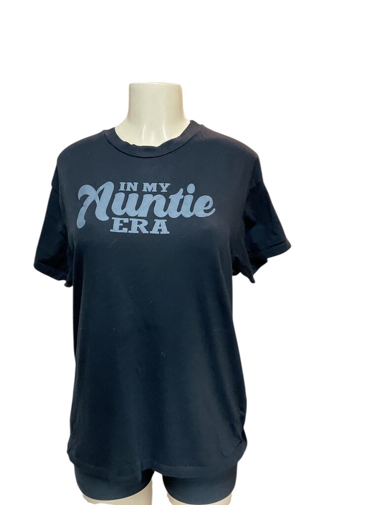 In (XS) my Auntie Era Black Tee