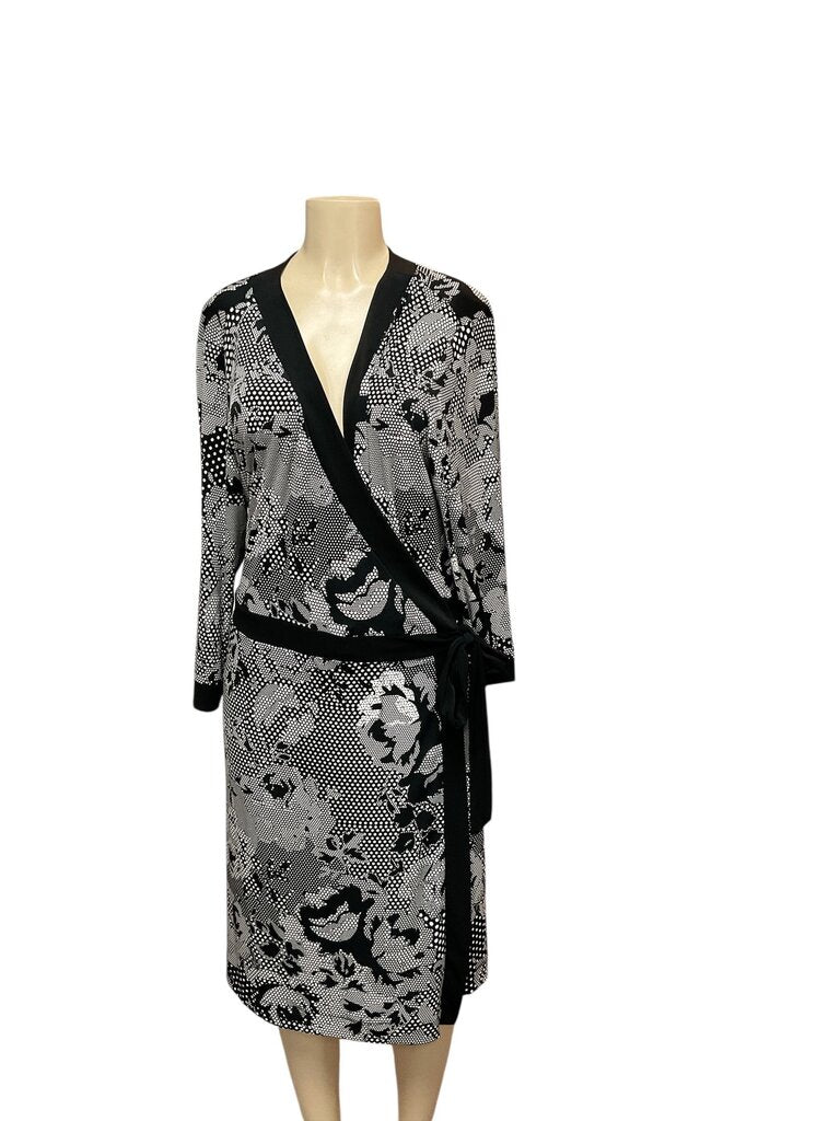 Style and Co (3x) Black and White Wrap Dress