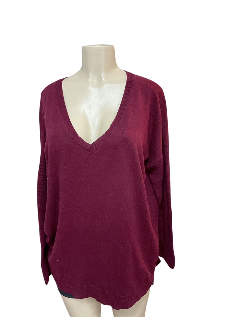 American (Large) Maroon Sweater V Neck