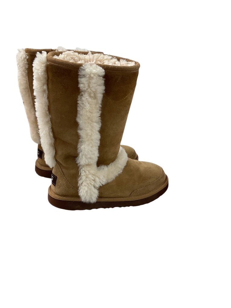 Ugg (3) Sunburst Trail Boot Chestnut