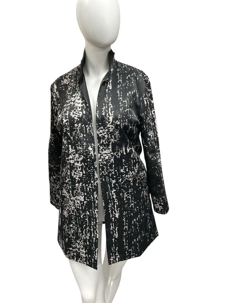 Grace (12) Chuang Black and White Long Jacket