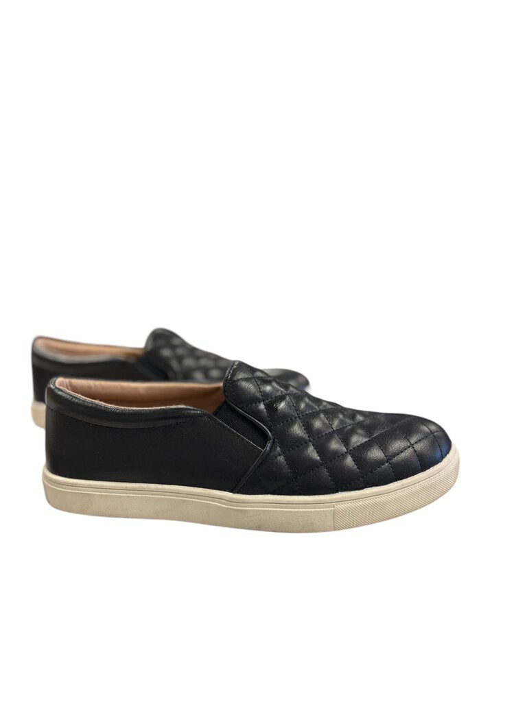 A New Day Black Quilted Shoe (9)