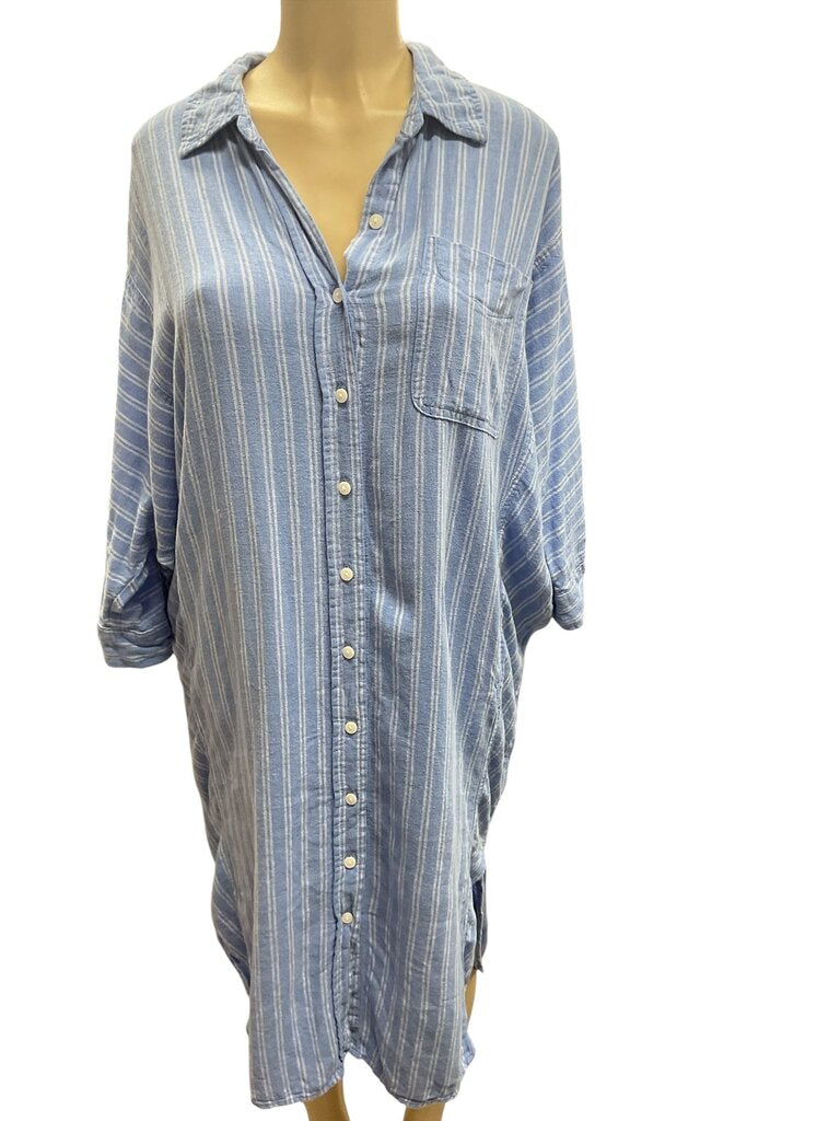 Universal Thread blue and white striped tshirt dress