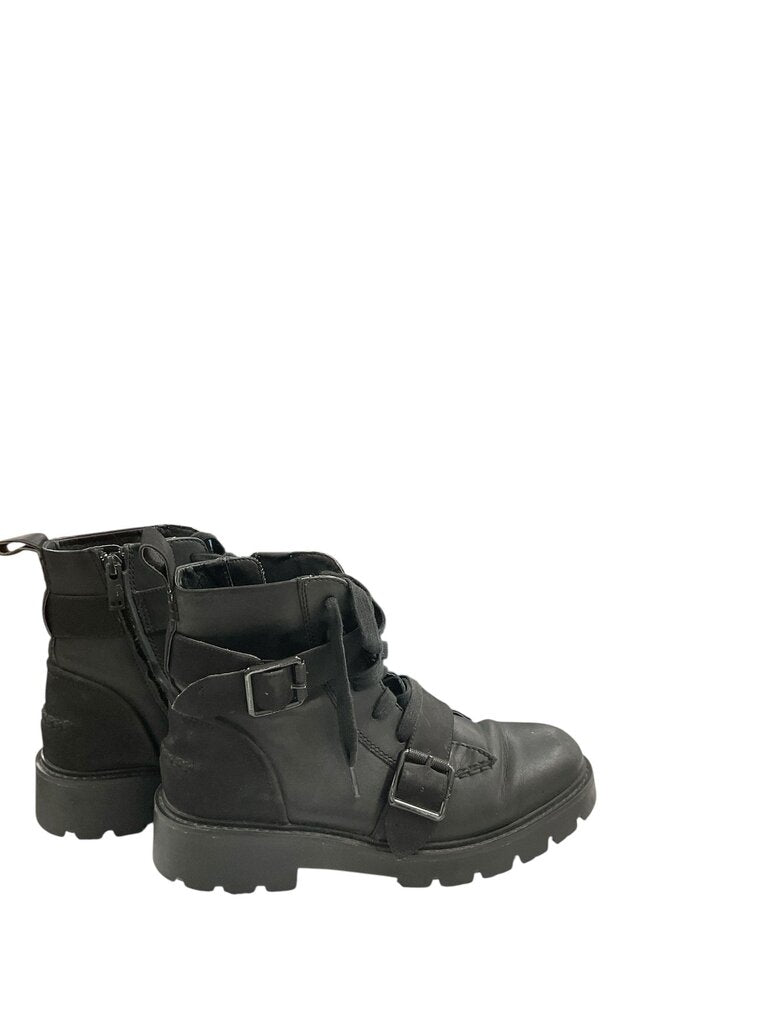 Ugg (9) Black Low Combat Boot