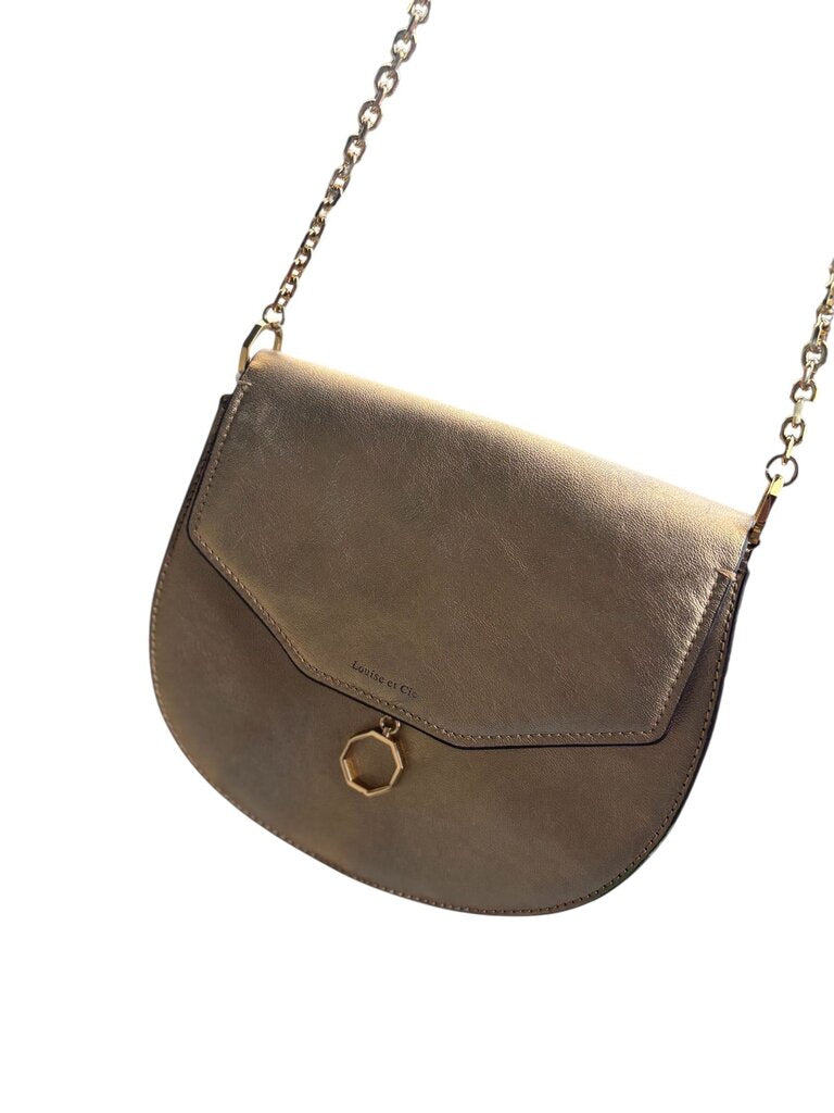 Louise et Cie Gold Purse *Slight Undercarriage Peel*