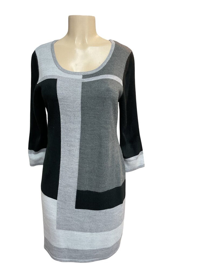 Connected (Med) Apparel Grey/Black L/S Sweater Dress