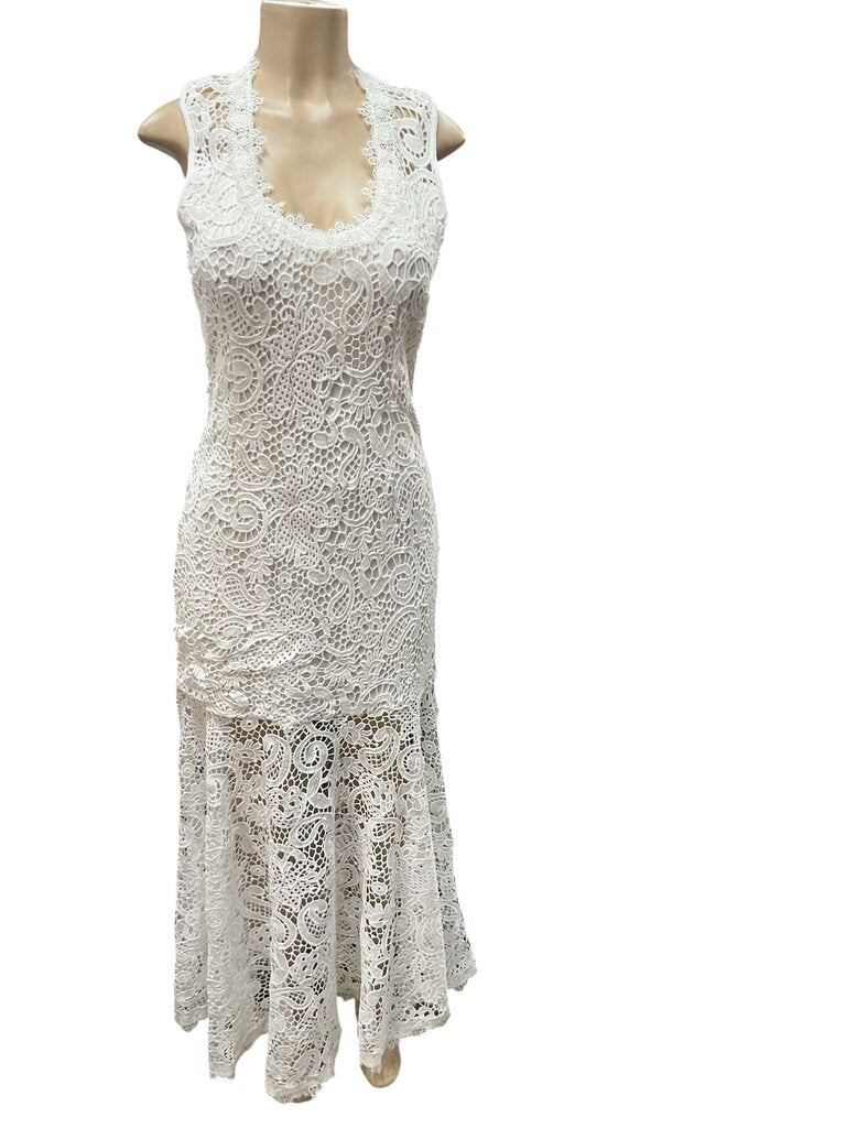 Venus (8) White Lace Sleeveless Dress Long