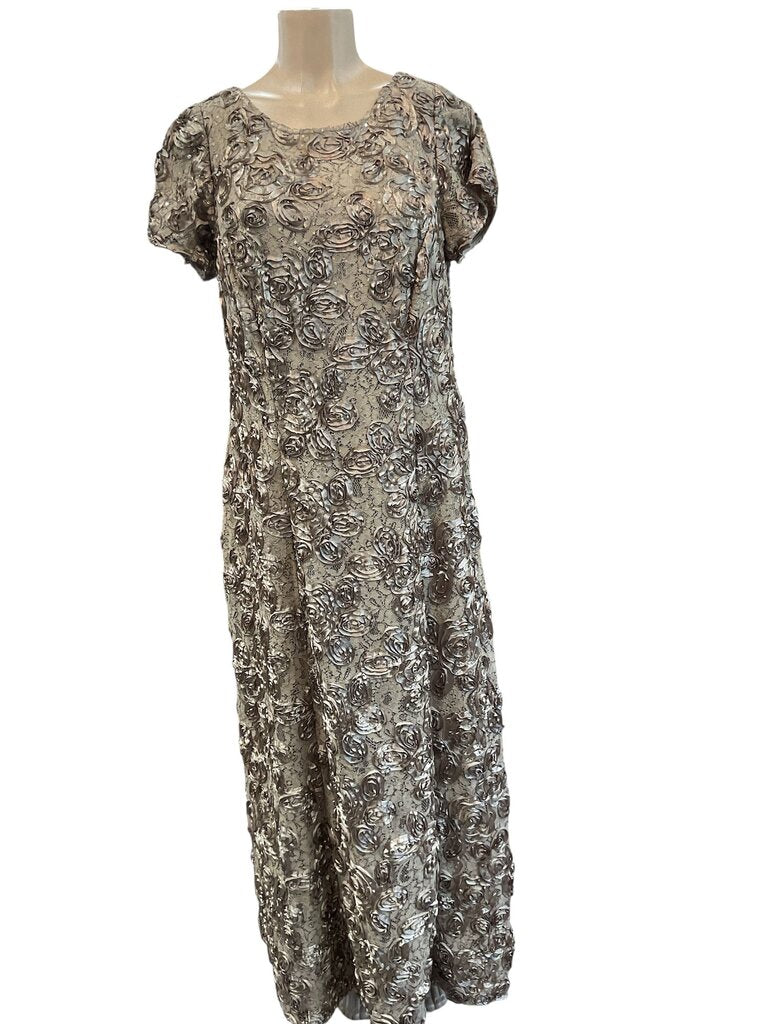 Alex Evenings (16W) Gold Long Formal Dress Pedals