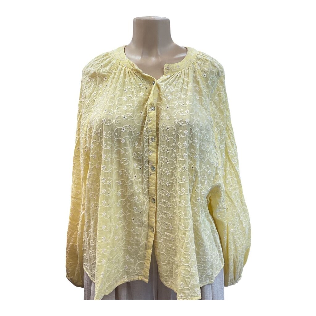Free People (Med) Embroidered Flutter Sleeve Blouse