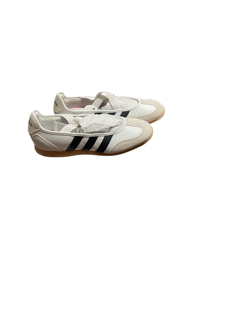 Adidas (9.5) Barreda Mary Jane Black & White Gum Sole Sneaker NWT