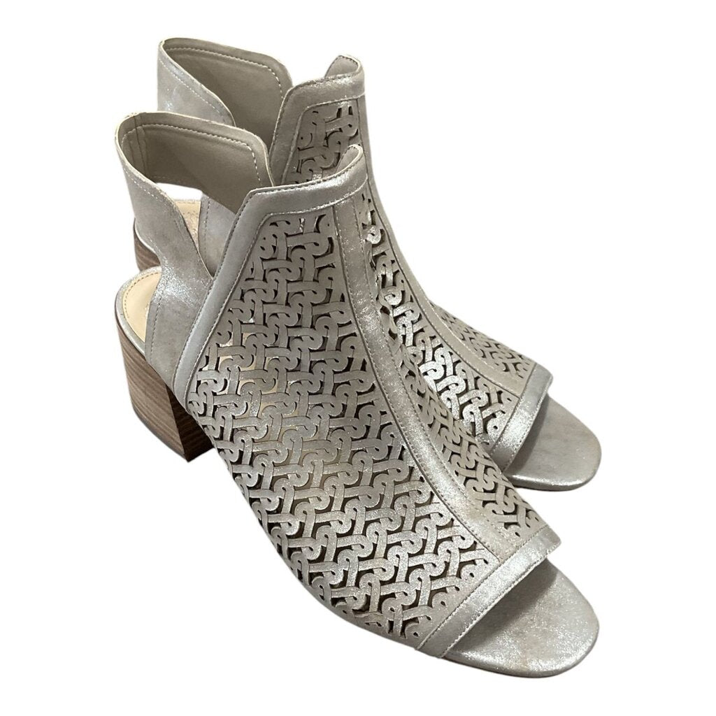 Vince Camuto (10) Golden Silver Shoes