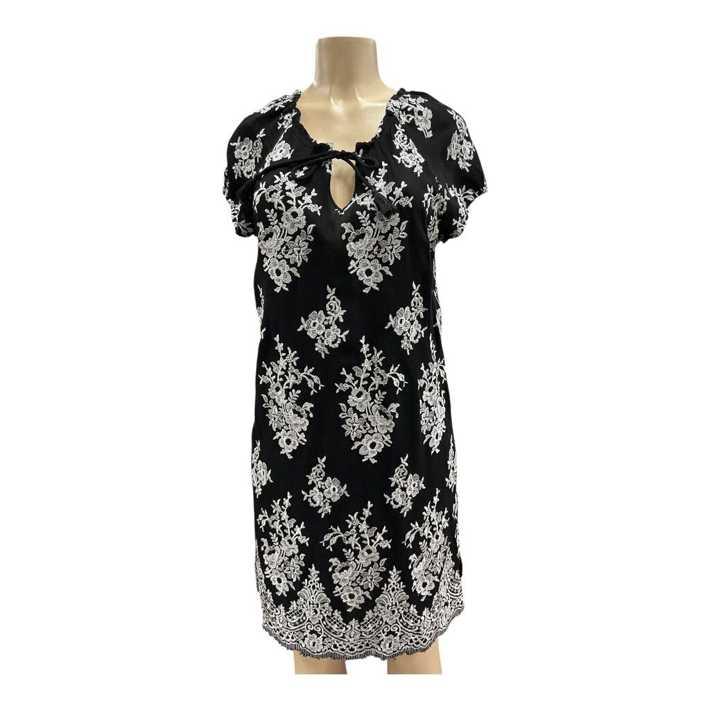 New York and Company (L) BLACK & WHITE PRINTED DRESS – Memories On Wayberry Consignment