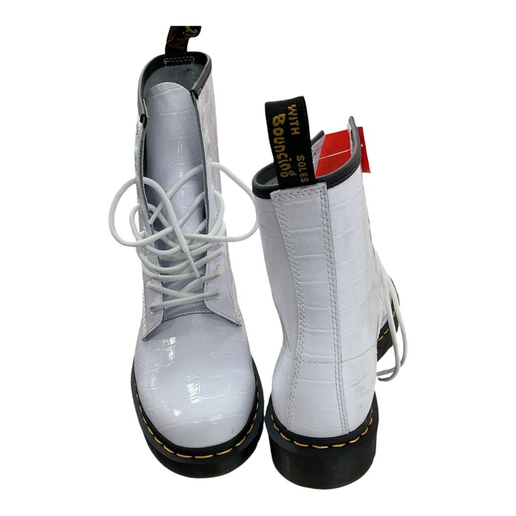 Dr. Martens (10) WHITE COMBAT BOOTS (NWOT)