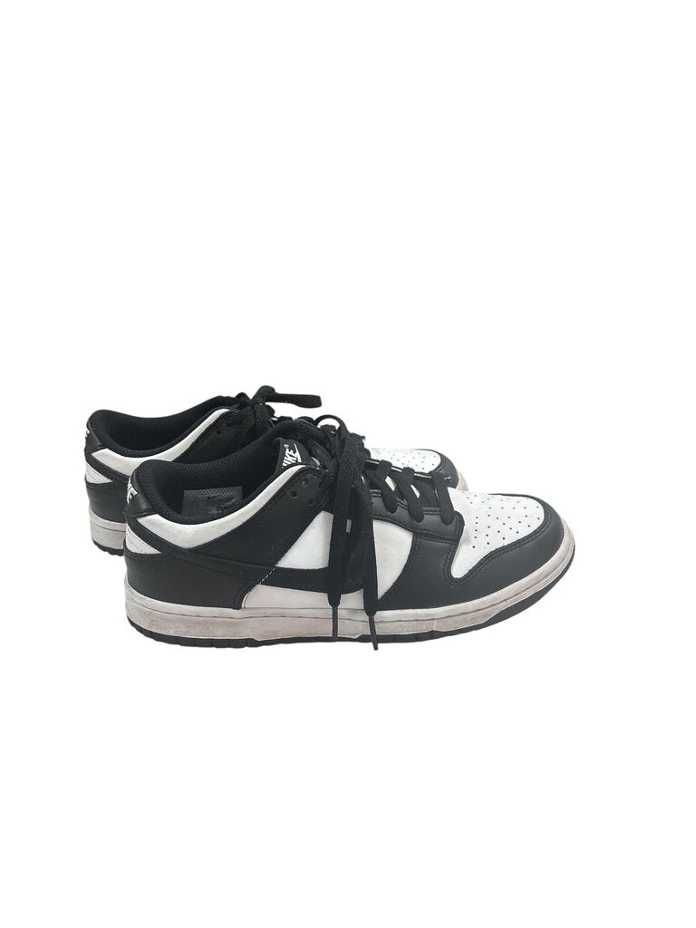 Nike Dunk Low (7Y) Black and White