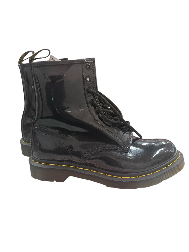 Dr. Martens (9) 1460 Patent Lamper Leather Boots
