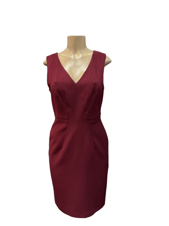 Saks Fifth Avenue (10) Wine Sleeveless Sheath Dress