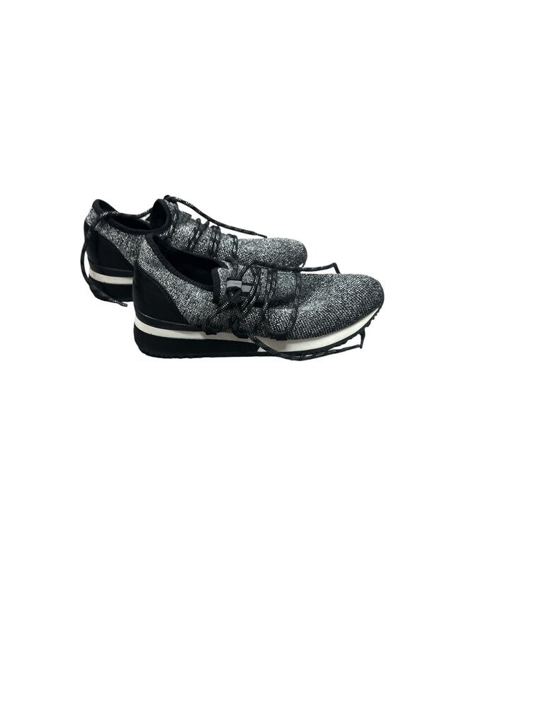 Urban Sport (8) by Slides Grey and Black Sneakers