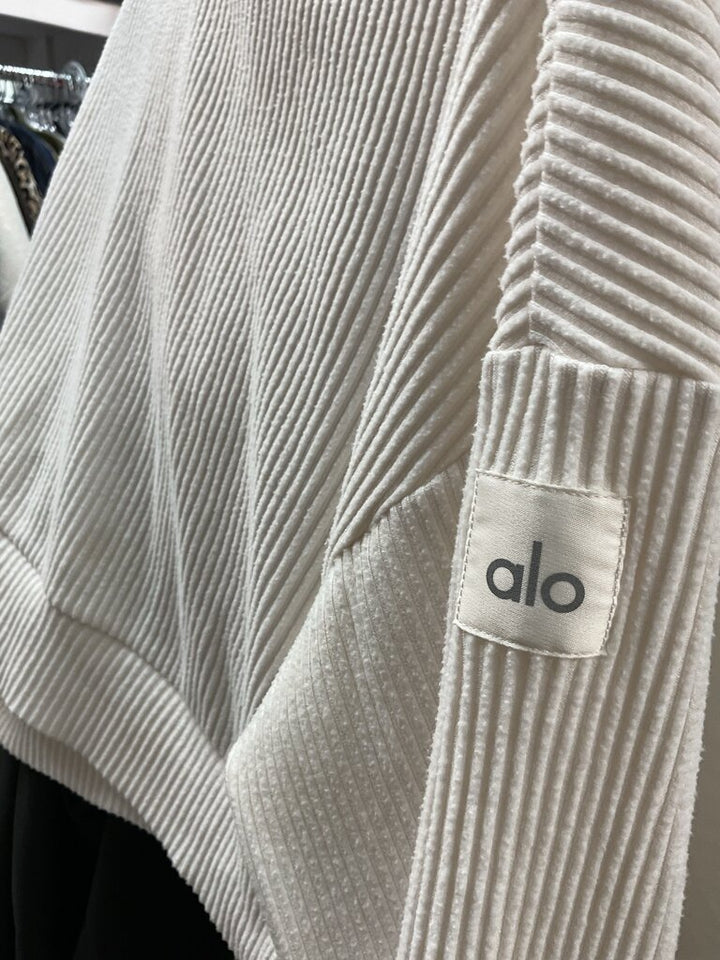 ALO Cream Cropped (Large) Henley Light Hoodie