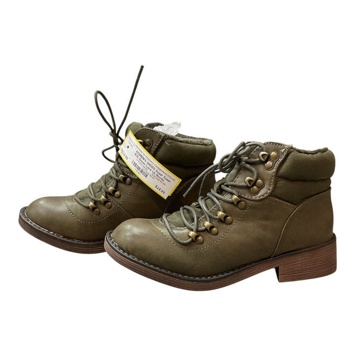 Sugar (6.5) Green Lace Up Bootie