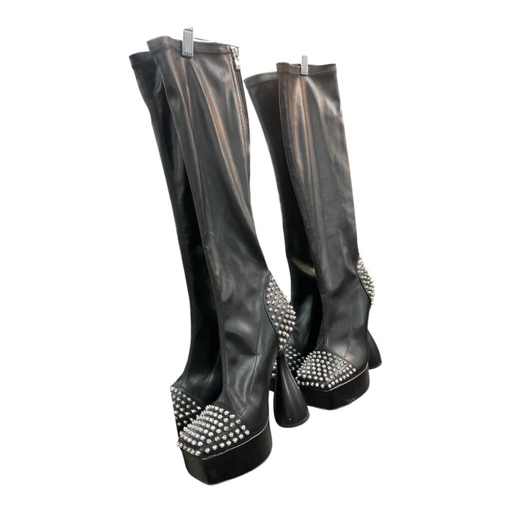 Wild Diva (8) Sparkly Bootie w/4-inch heel platform