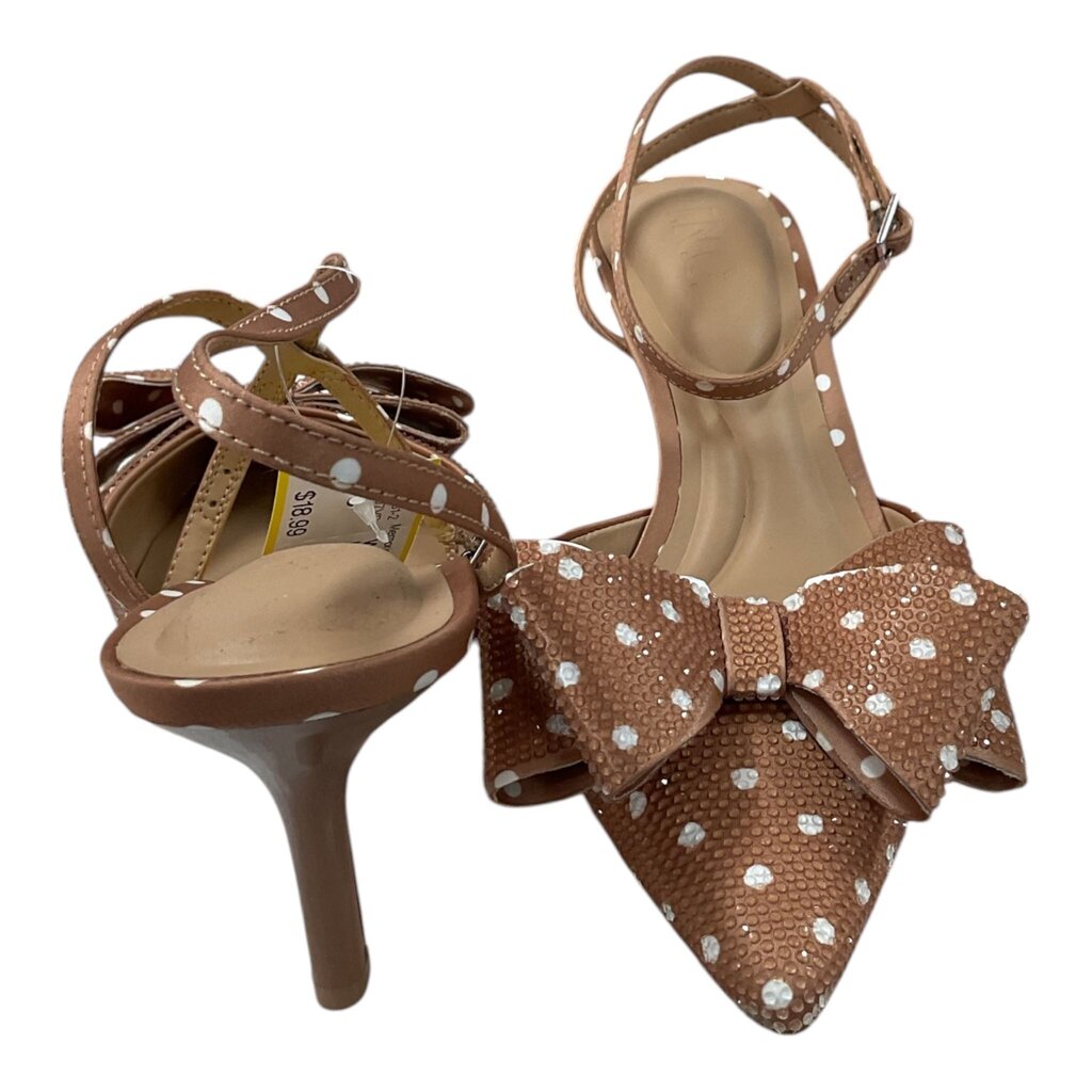 INC (7.5) Tan and White Polka Dot Heels