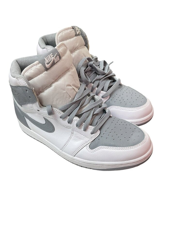 NIKE AIR JORDAN 1 (10.5) NEW MENS GRAY & WHITE