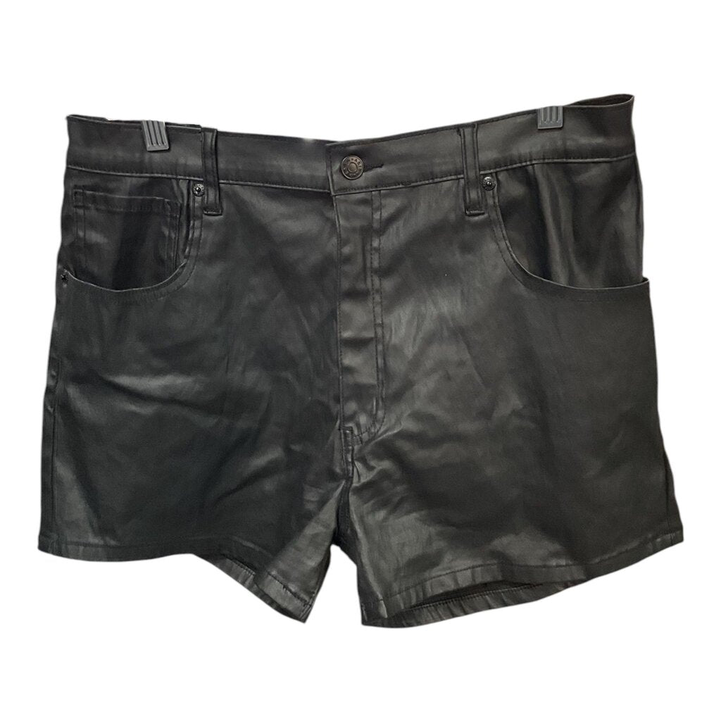 AKIRA (1X) BLACK FAUX LEATHER SHORTS