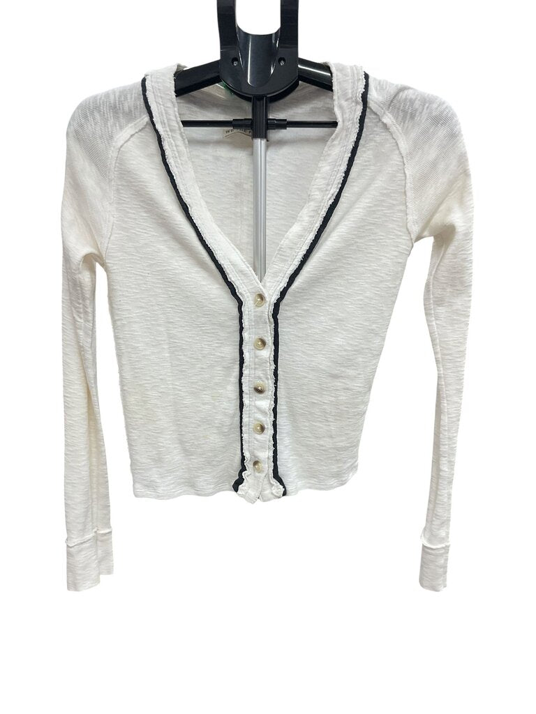 We the Free (Med) White Cardigan LS Black Lined