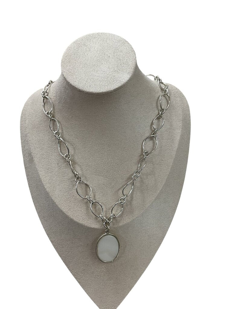 Silver Chain Necklace w/Cream Stone