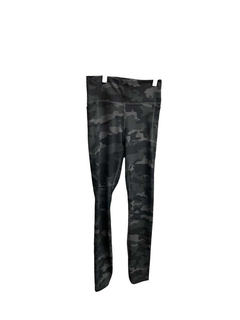 Underarmour (Small) NEW Camo Grey and Black Leggings